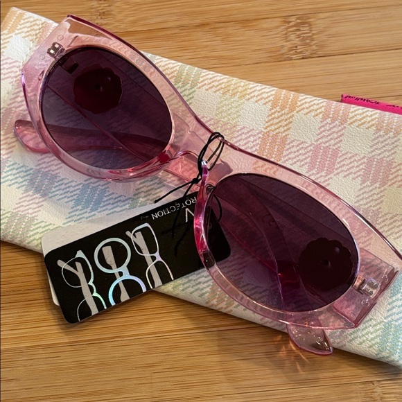 Brand New Shiny Transparent Light Pink Round Cat Eye Sunglasses Flower Accent main image 8